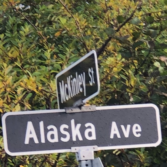 Meet your Posher, Raineylore - Picture 9 of 16